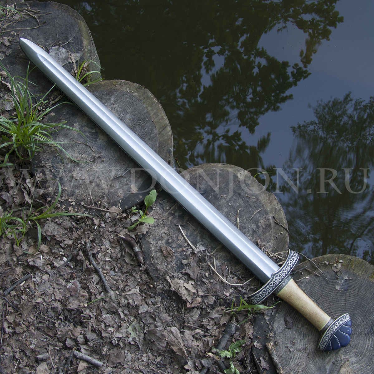 LARP-оружие в европейской традиции: от безопасной игры к исторической достоверности