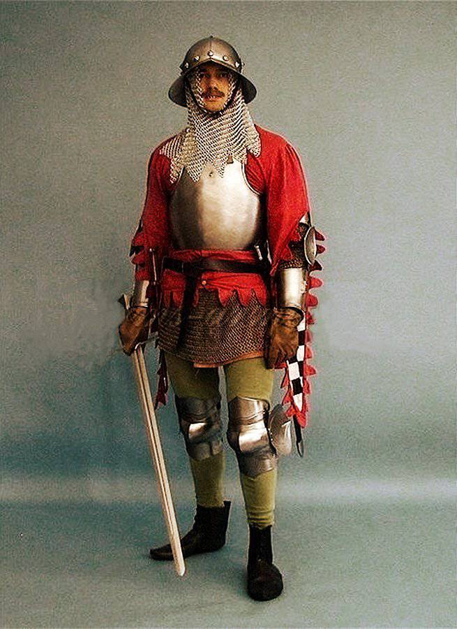 Пурпуэн: от рыцарского доспеха к модной одежде Средневековья