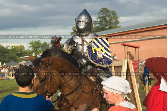 Рыцарский турнир на лошадях: история, правила и современная реконструкция