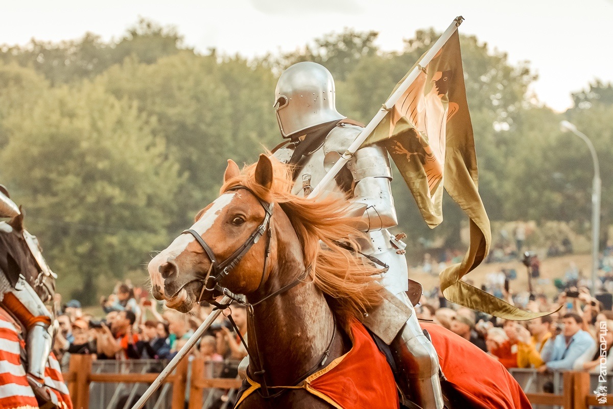 Рыцарский турнир в Царицыно: возрождение средневековой традиции в историческом антураже