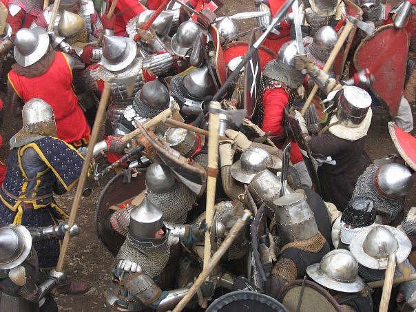 Шоссы в исторической реконструкции: выкройка, материалы и особенности пошива