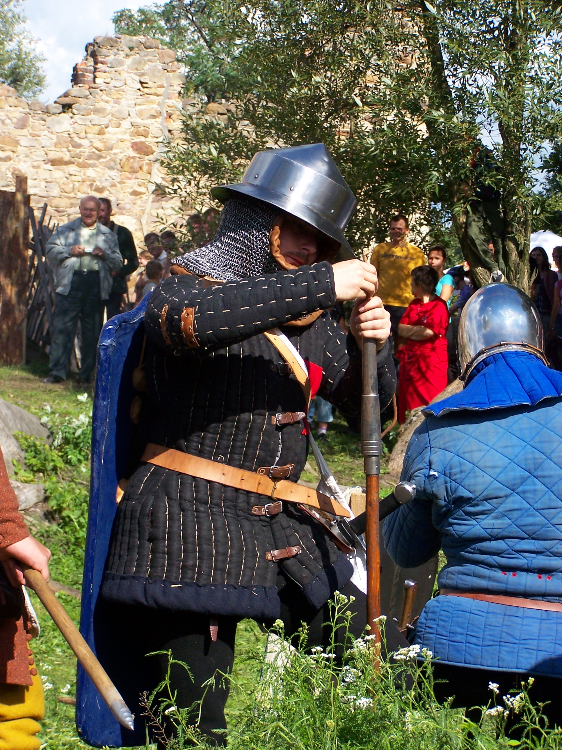 Стегач: незаменимый элемент средневекового защитного снаряжения