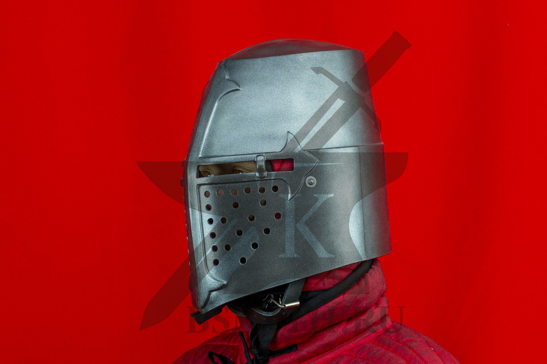 Топхельм: Где купить и как выбрать аутентичный шлем для ИСБ и реконструкции